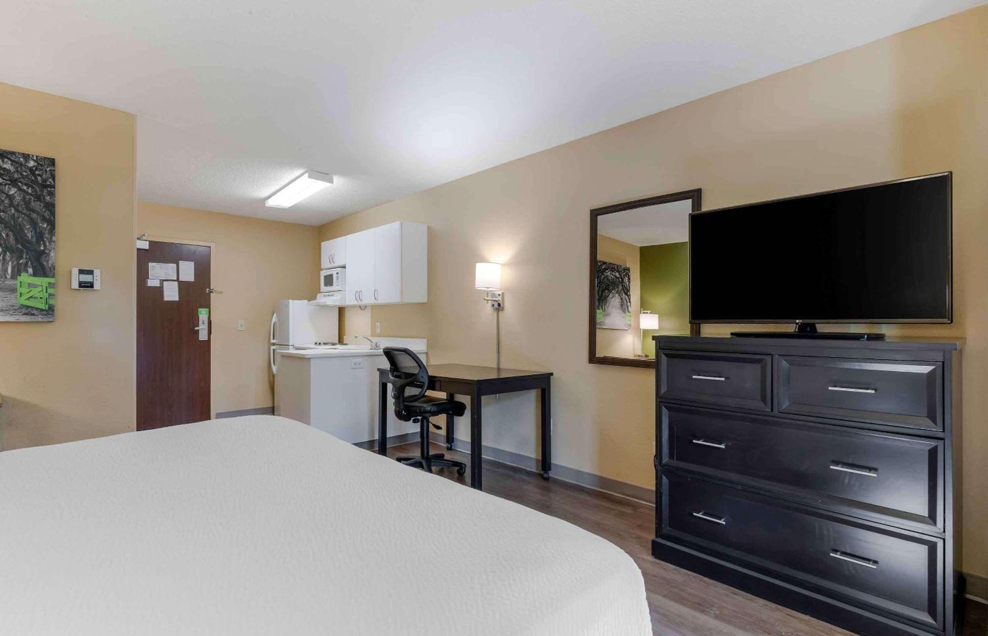 Extended Stay America Suites - Hartford - Фармингтон Экстерьер фото