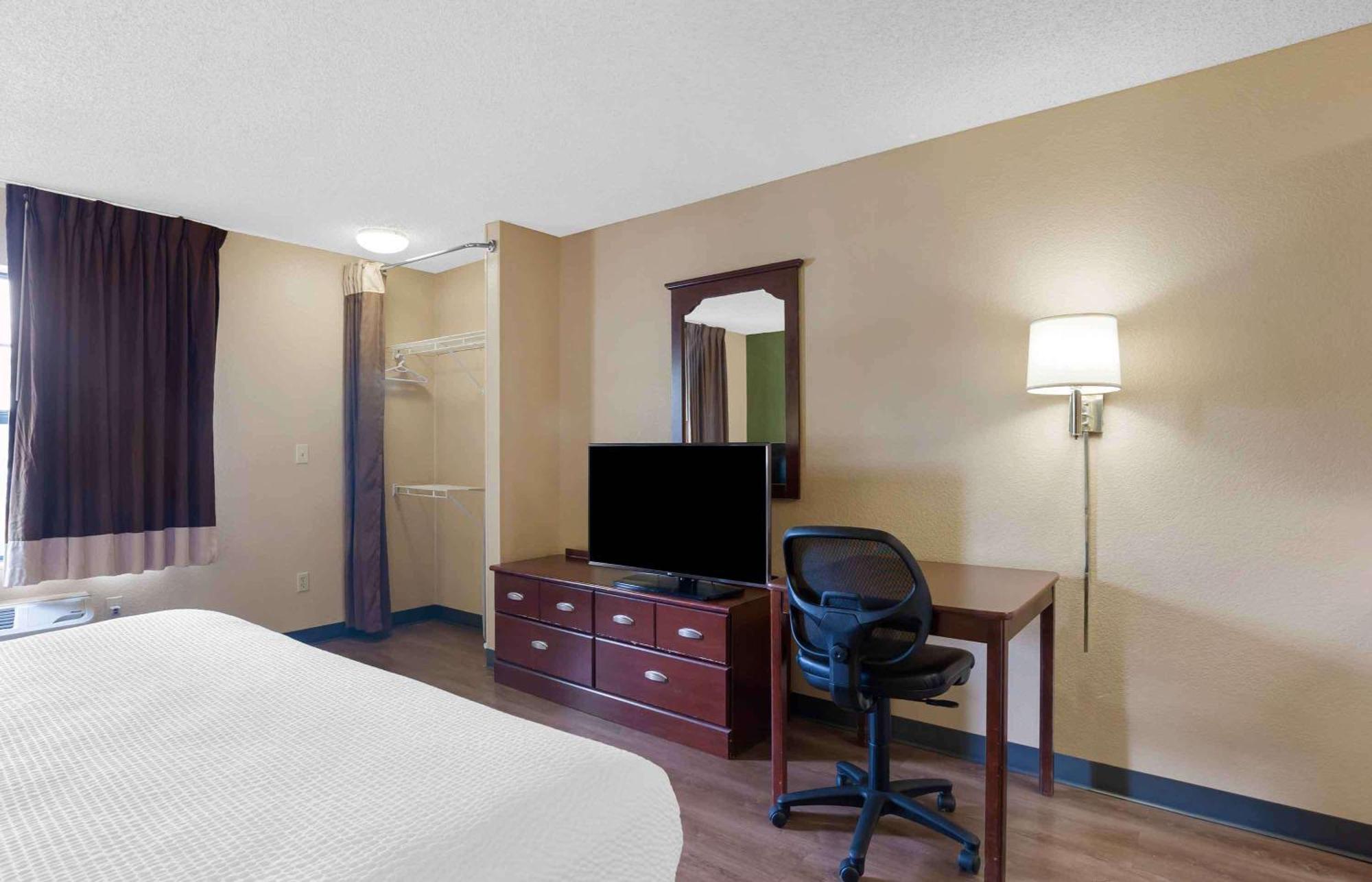 Extended Stay America Suites - Hartford - Фармингтон Экстерьер фото