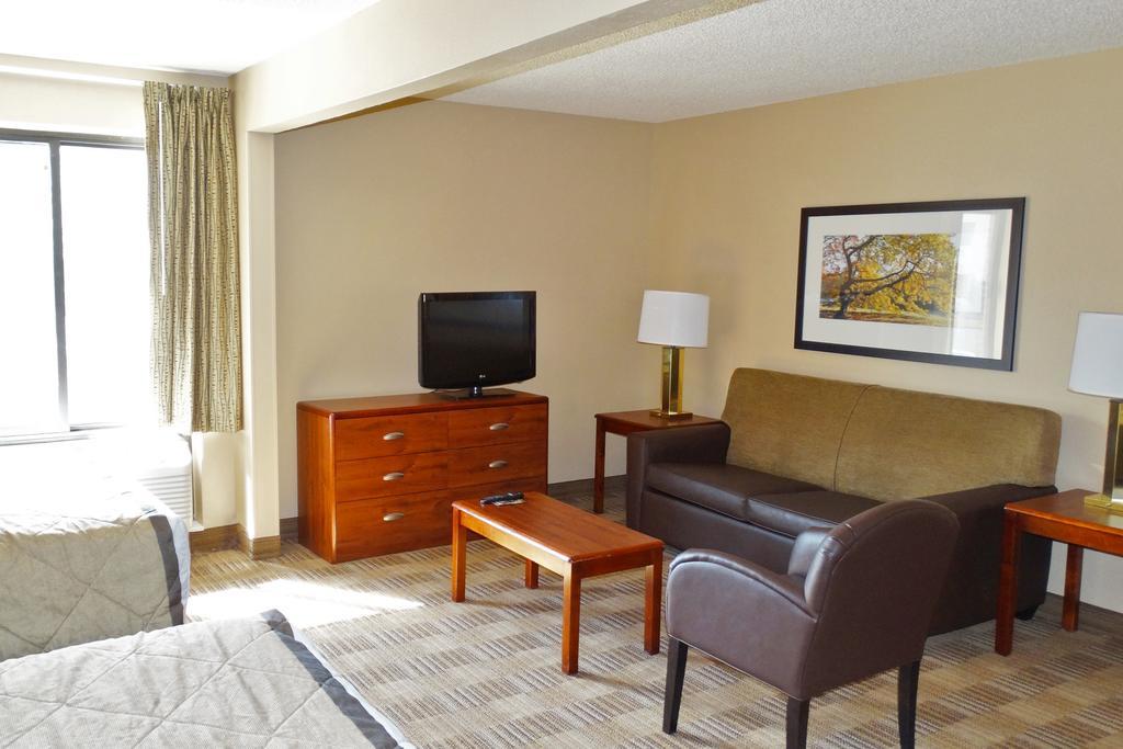 Extended Stay America Suites - Hartford - Фармингтон Экстерьер фото